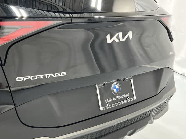 Thumbnail: 2023 Kia Sportage - 17