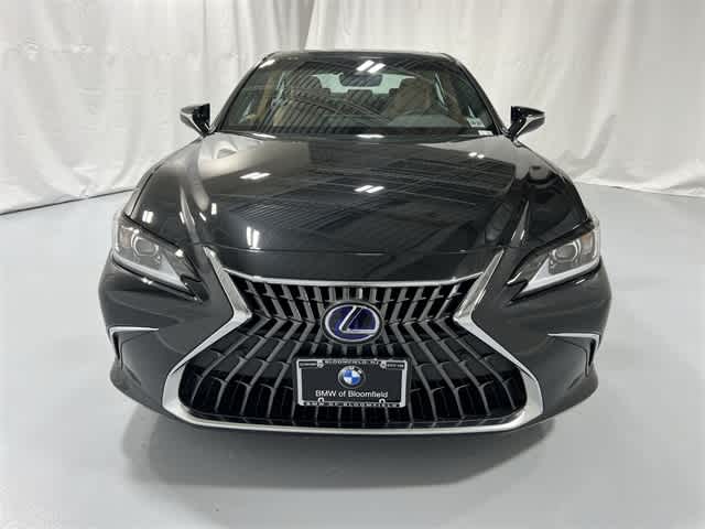 Thumbnail: 2022 Lexus ES - 16