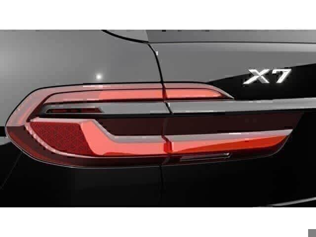 Thumbnail: 2026 BMW X7 - 8