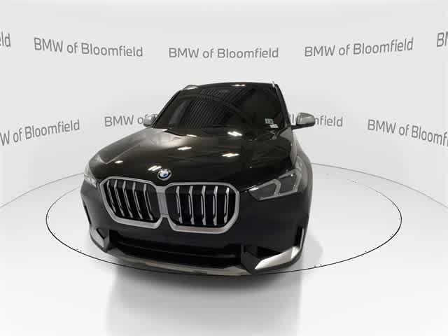 Thumbnail: 2023 BMW X1 - 3