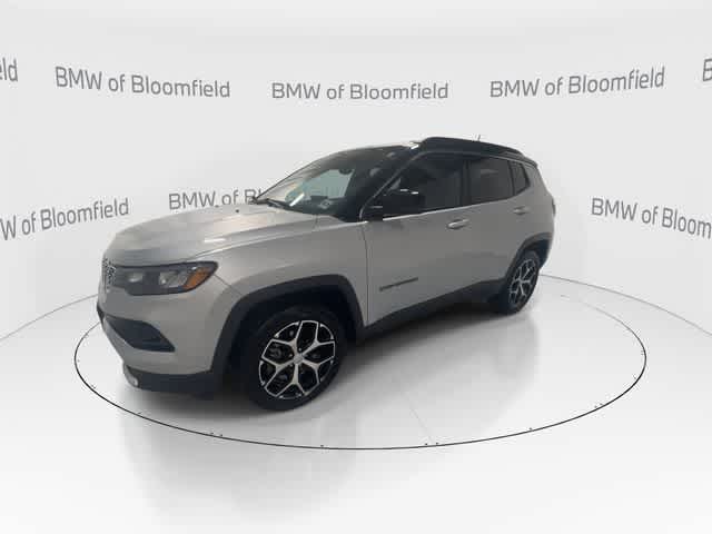 Thumbnail: 2024 Jeep Compass - 4