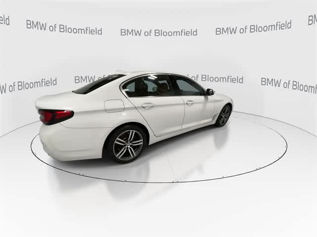 Thumbnail: 2023 BMW 5 Series - 8