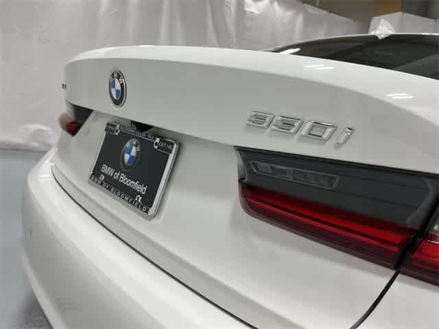 Thumbnail: 2019 BMW 3 Series - 17