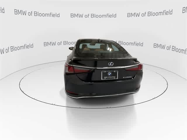 Thumbnail: 2022 Lexus ES - 6