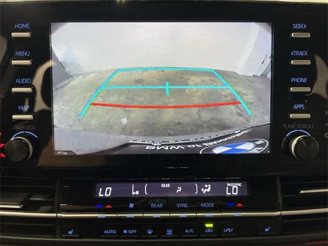 Thumbnail: 2021 Toyota Sienna - 30