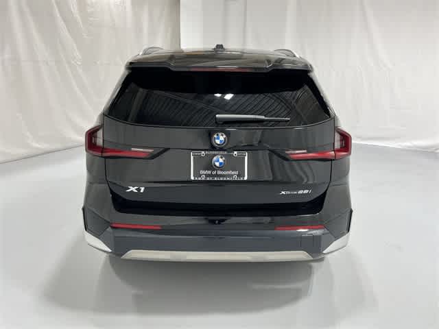 Thumbnail: 2023 BMW X1 - 13