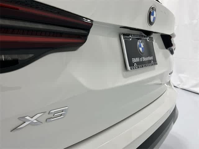 Thumbnail: 2022 BMW X3 - 17