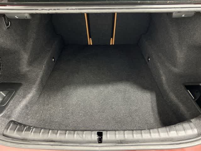 Thumbnail: 2023 BMW 5 Series - 32