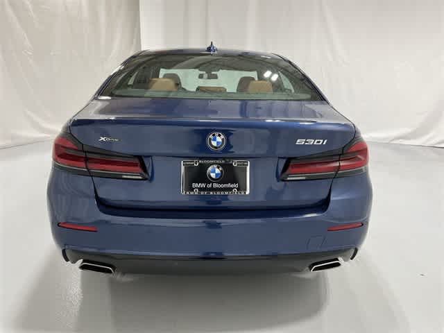 Thumbnail: 2022 BMW 5 Series - 13