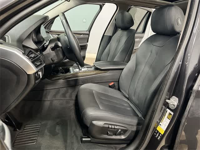 Thumbnail: 2015 BMW X5 - 21