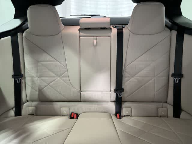 Thumbnail: 2023 BMW iX - 21