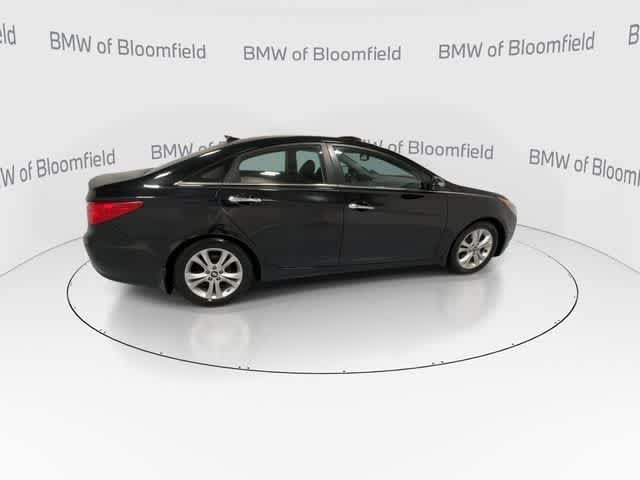 Thumbnail: 2013 Hyundai Sonata - 8