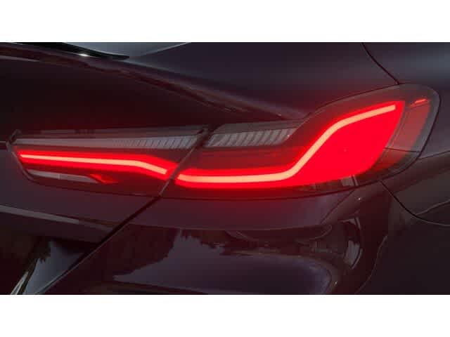 Thumbnail: 2025 BMW M8 - 8