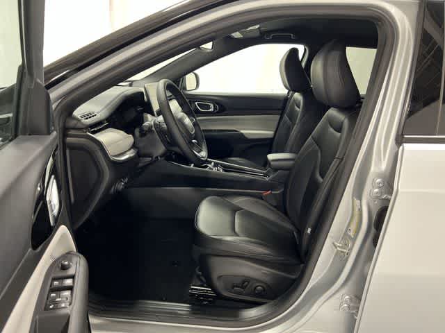 Thumbnail: 2024 Jeep Compass - 10