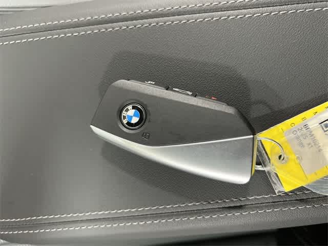 Thumbnail: 2025 BMW X1 - 33