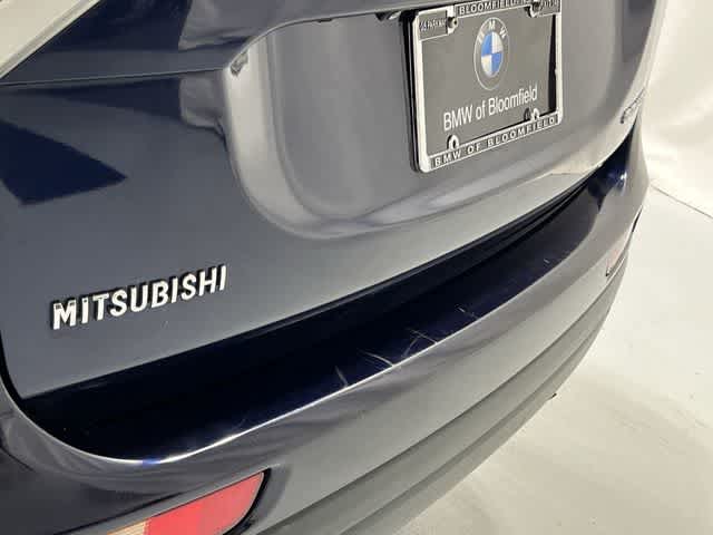 Thumbnail: 2014 Mitsubishi Outlander - 38