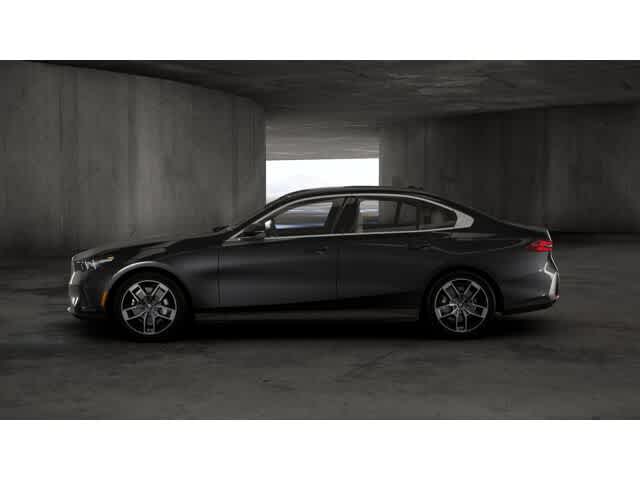 Thumbnail: 2026 BMW 5 Series - 4