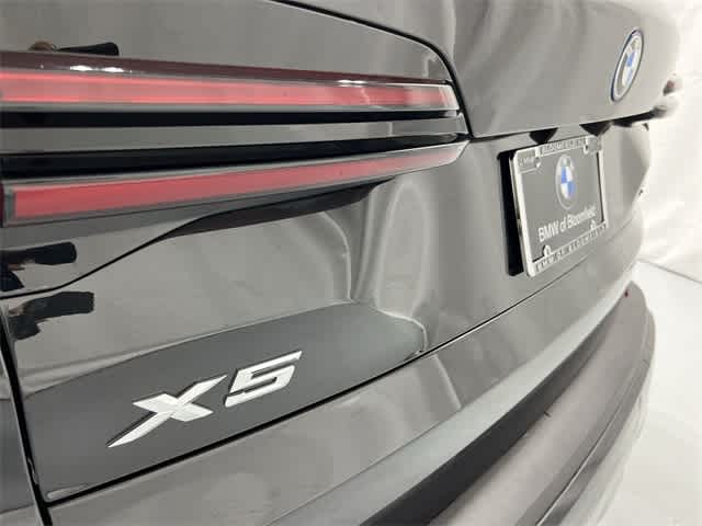 Thumbnail: 2026 BMW X5 - 17