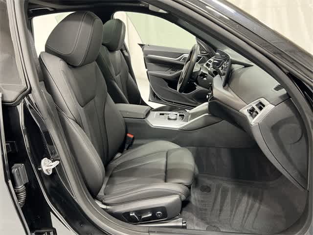 Thumbnail: 2025 BMW i4 - 26