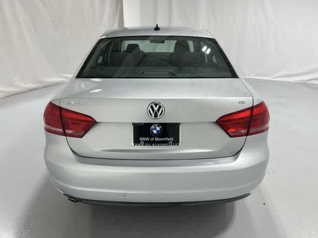 Thumbnail: 2013 Volkswagen Passat - 13
