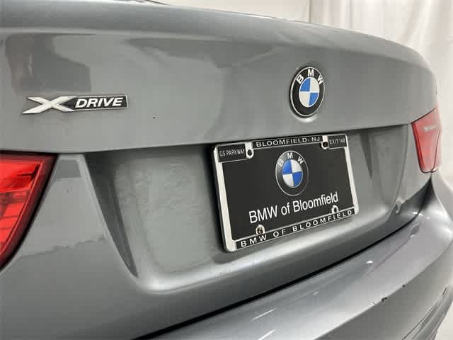 Thumbnail: 2011 BMW 3 Series - 17