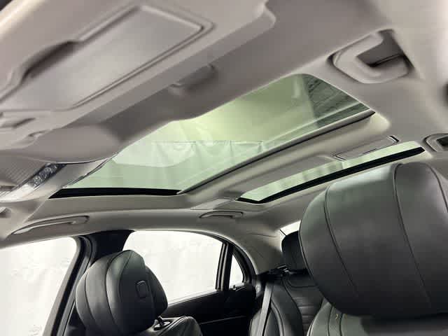 Thumbnail: 2018 Mercedes-Benz S-Class - 23