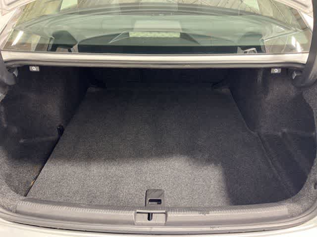 Thumbnail: 2013 Volkswagen Passat - 31