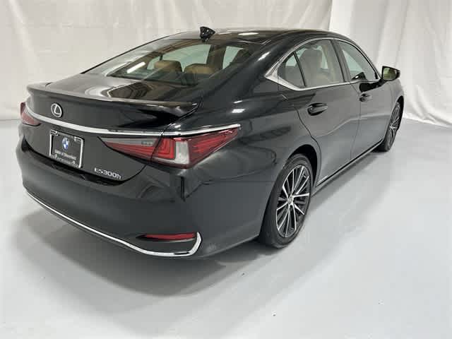 Thumbnail: 2022 Lexus ES - 14