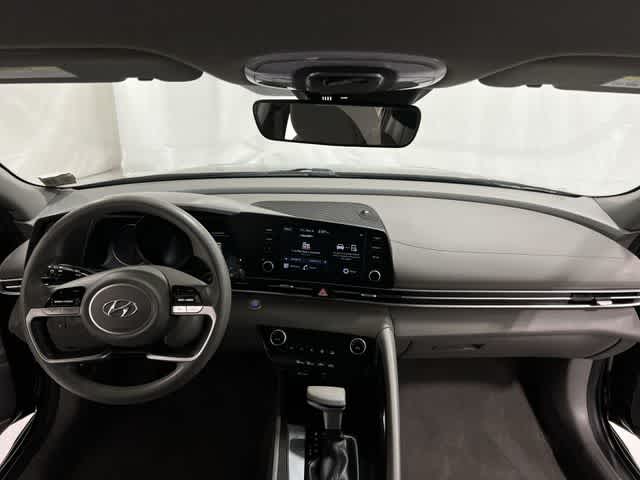 Thumbnail: 2023 Hyundai Elantra - 20