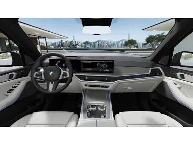 Thumbnail: 2027 BMW X7 - 11