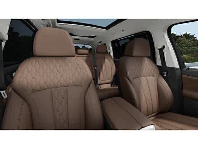 Thumbnail: 2027 BMW X7 - 11