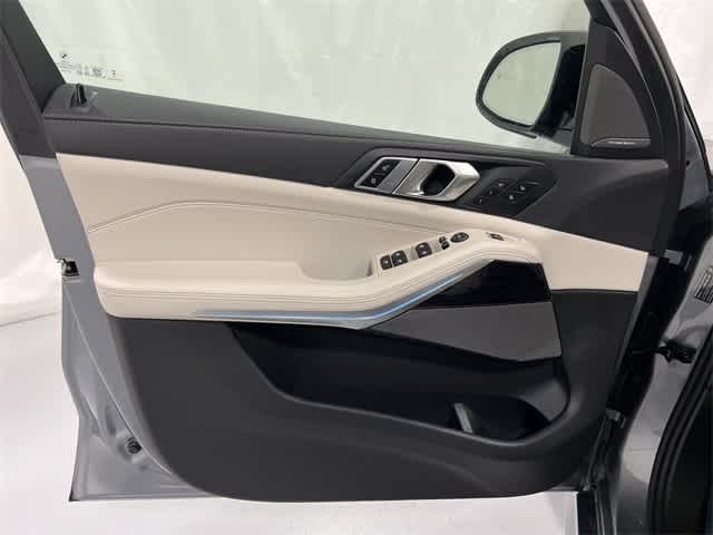 Thumbnail: 2026 BMW X5 - 35