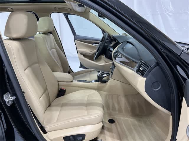 Thumbnail: 2015 BMW X1 - 26