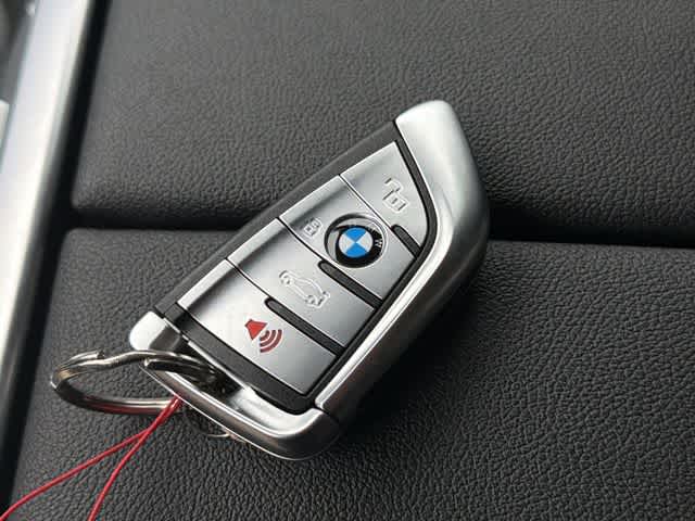 Thumbnail: 2021 BMW X7 - 28