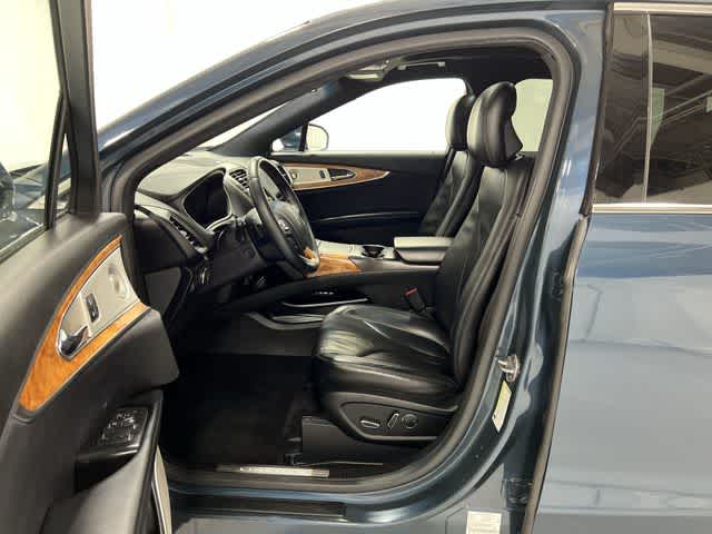 Thumbnail: 2016 Lincoln MKX - 10