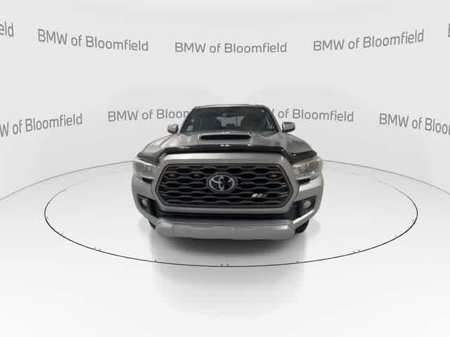 Thumbnail: 2017 Toyota Tacoma - 3