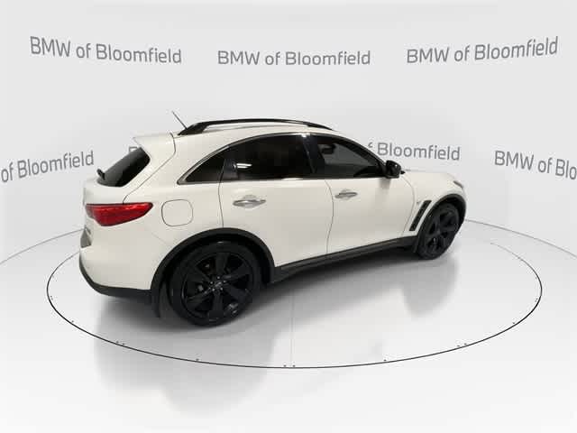 Thumbnail: 2016 INFINITI QX70 - 8
