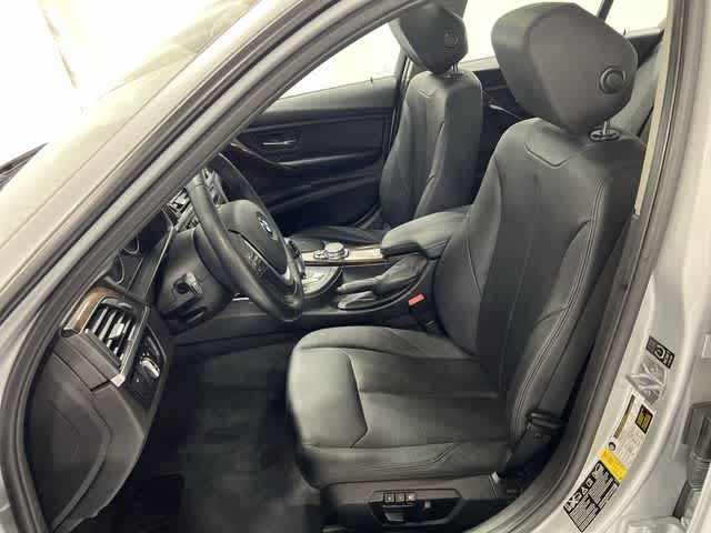 Thumbnail: 2015 BMW 3 Series - 21