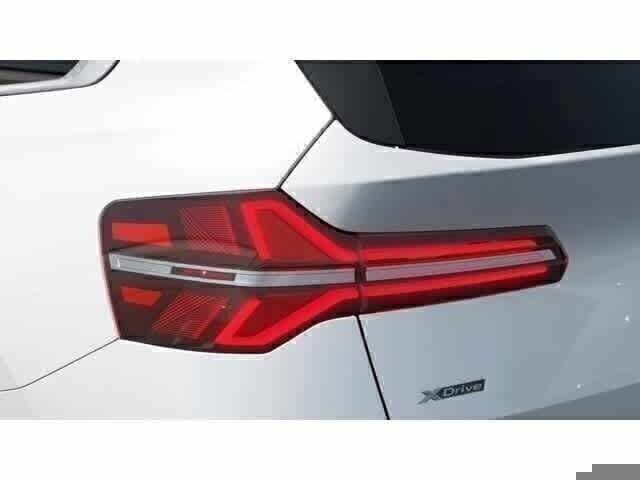 Thumbnail: 2025 BMW X3 - 8