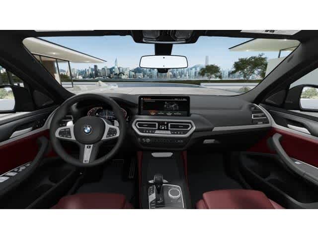 Thumbnail: 2025 BMW X4 - 10