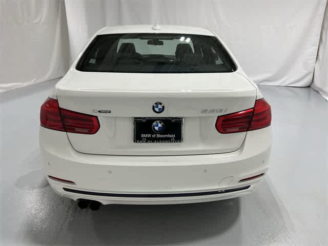 Thumbnail: 2018 BMW 3 Series - 13