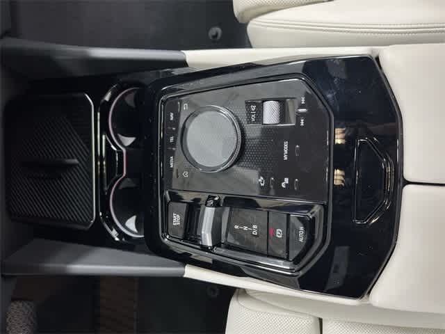 Thumbnail: 2025 BMW i5 - 30