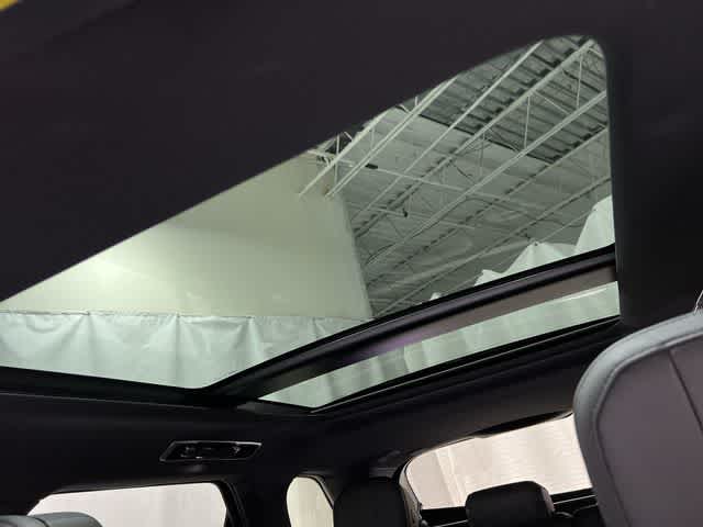 Thumbnail: 2024 Land Rover Range Rover Sport - 22