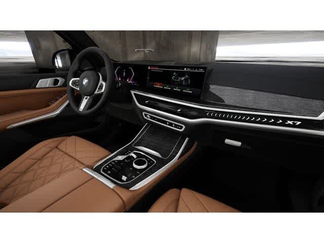 Thumbnail: 2026 BMW X7 - 14