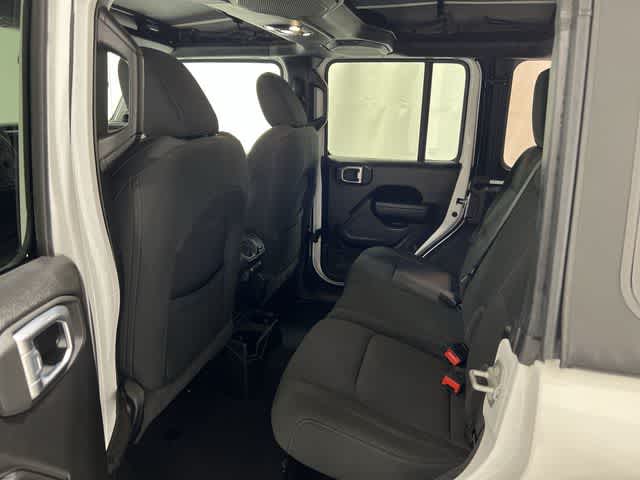 Thumbnail: 2022 Jeep Wrangler - 23