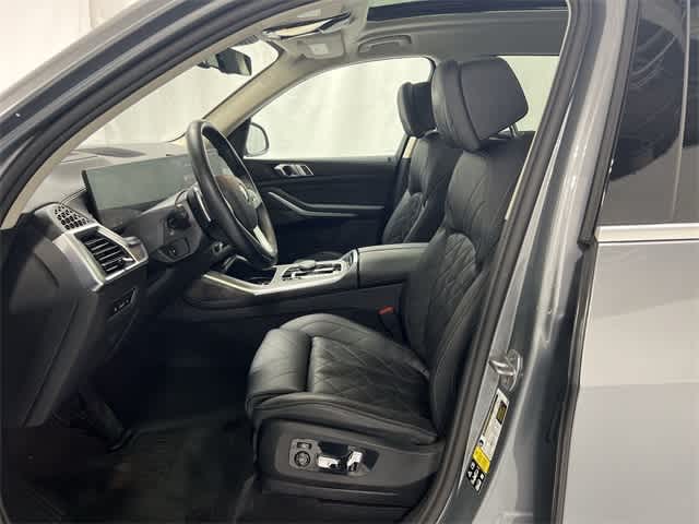 Thumbnail: 2024 BMW X7 - 10