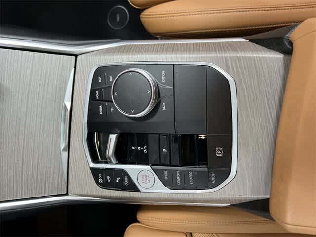 Thumbnail: 2025 BMW 3 Series - 30