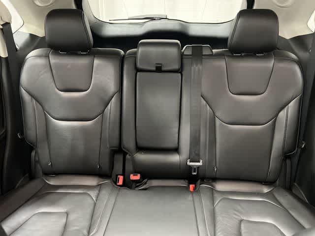 Thumbnail: 2019 Ford Edge - 22