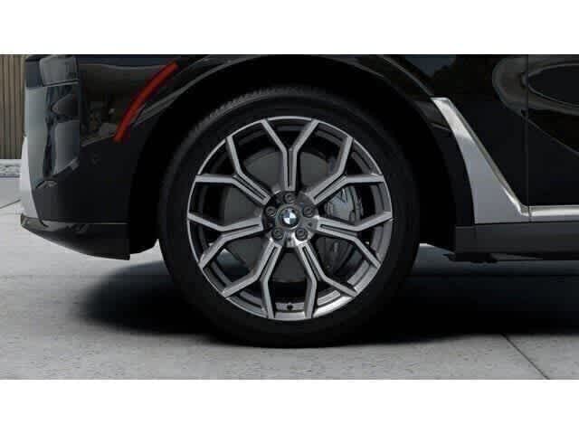 Thumbnail: 2027 BMW X7 - 7