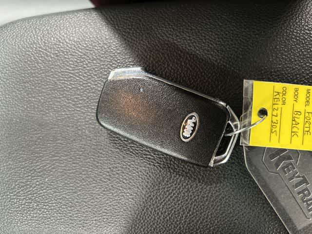 Thumbnail: 2019 Kia Forte - 32